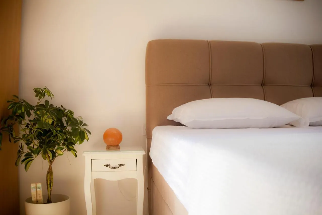 Amarilis Rooms Grožnjan 0*,